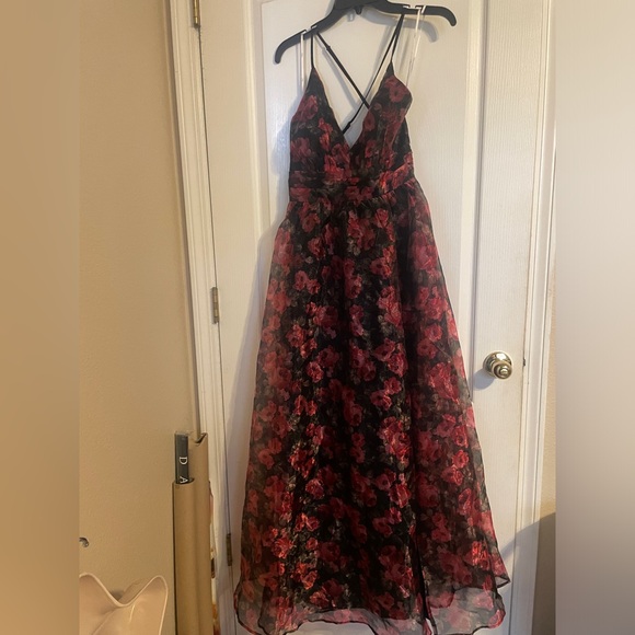 Lulus Simply Divine Black Red Floral Print Organza Maxi Dress M Bridal Formal - Picture 2 of 10
